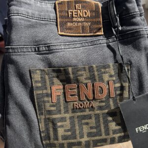 Jeans fendi
