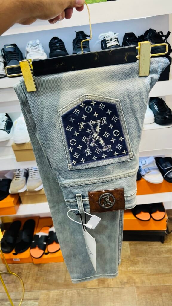 Jeans regular  lv lachine